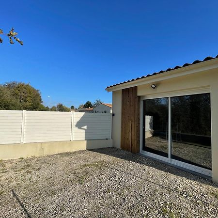 Villa Maison Avec Grand Espace En Hauteur Saint-Georges-des-Côteaux Exterior foto